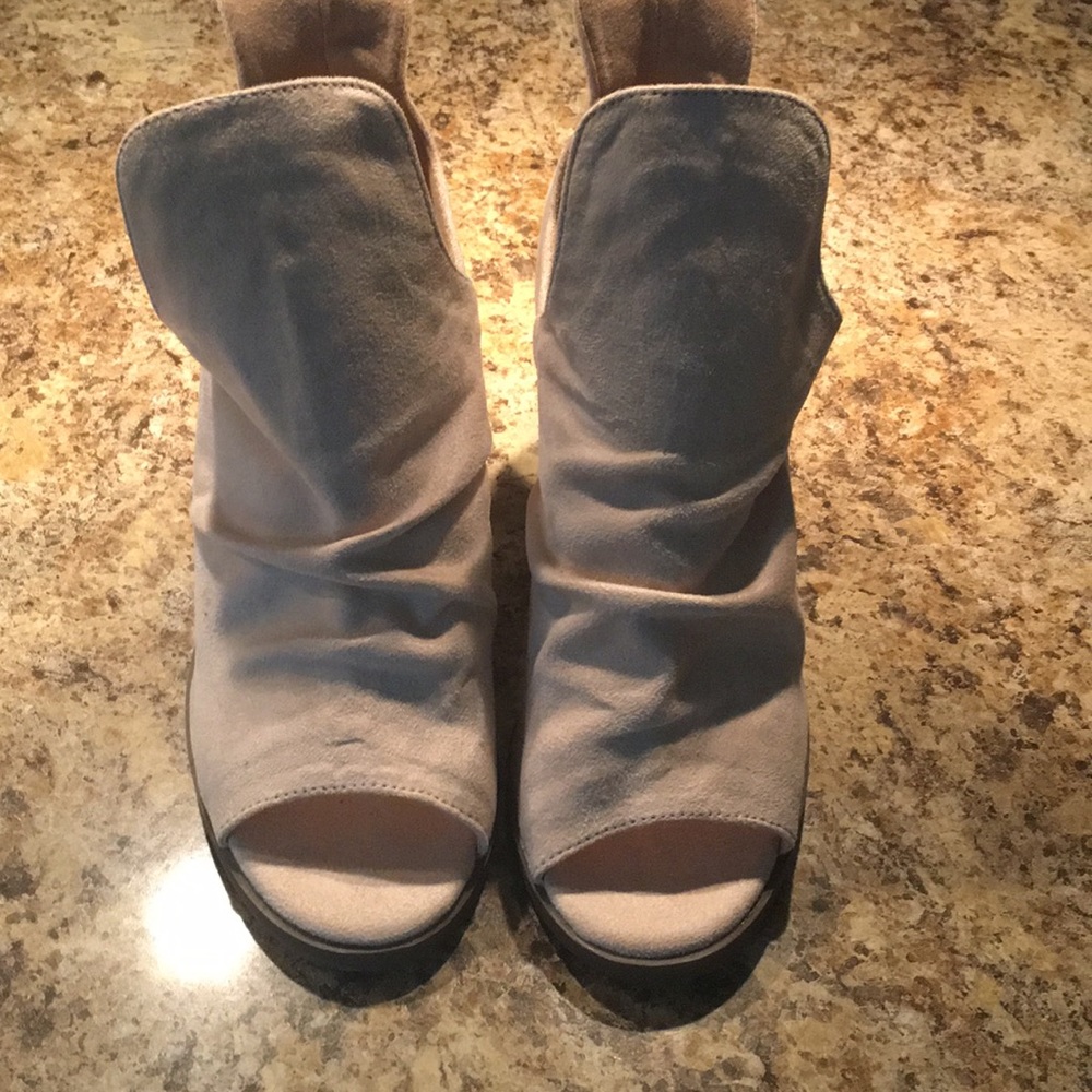 Brand new slouch bootie - Picture 3 of 4